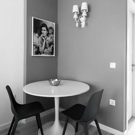 M&f Luxury Est. 2019 / F Thessaloníki